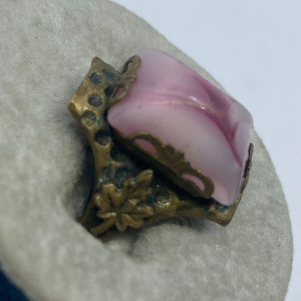 Vtg 1930-40 Czecho ? Germany ? pink glass brass ring sz 5 3/4